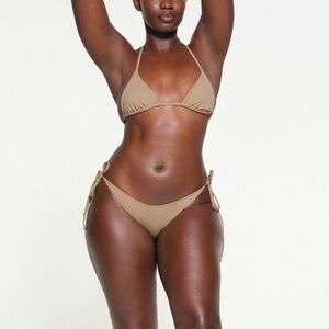 SKIMS DIPPED TIE BOTTOM dessert